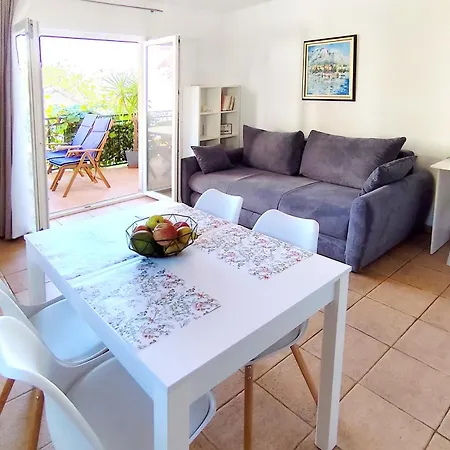 Apartmán Marino Drvenik (Split-Dalmatia)