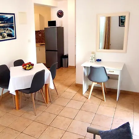 Marino Apartment Drvenik (Split-Dalmatia)