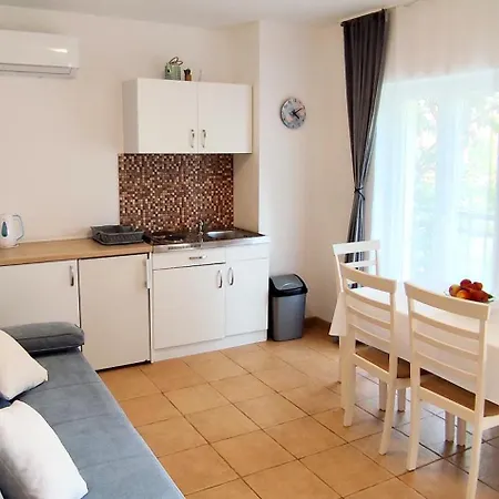 Apartment Marino Drvenik (Split-Dalmatia)